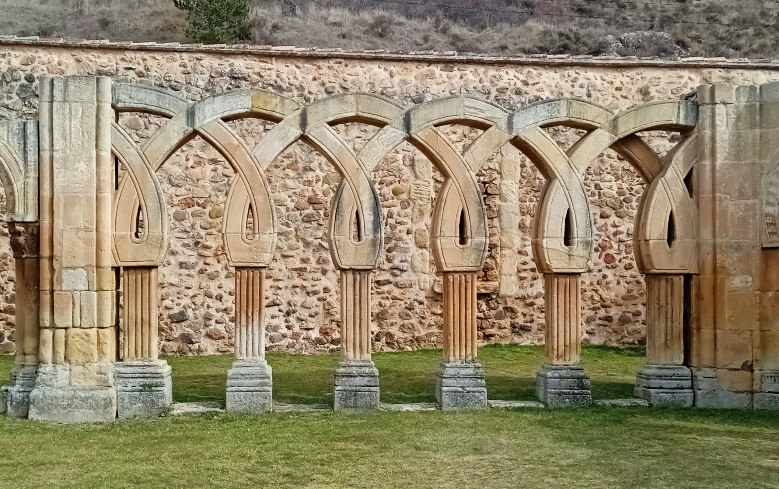 Claustro de San Juan de Duero